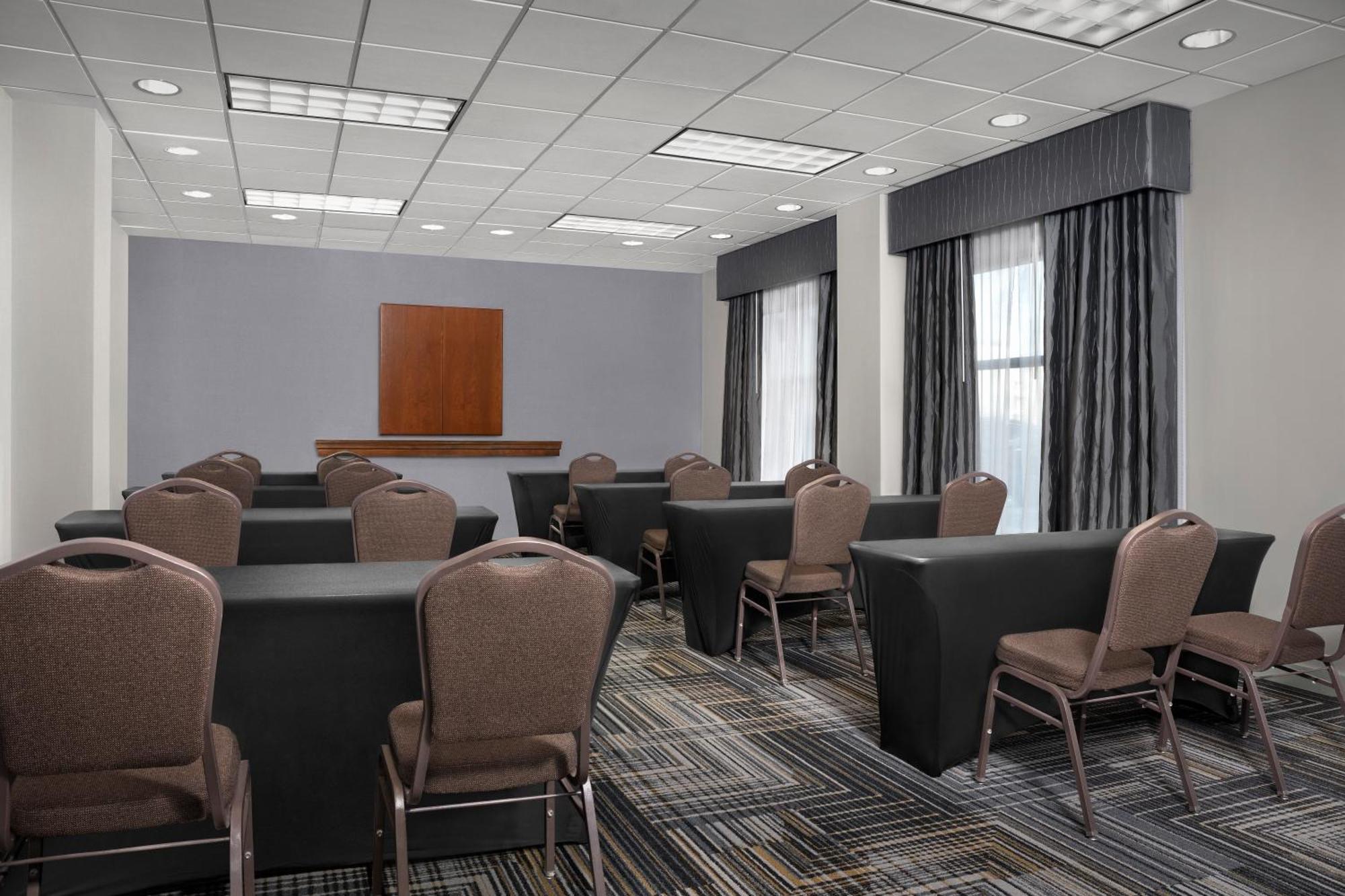 Homewood Suites By Hilton Omaha - Downtown Extérieur photo
