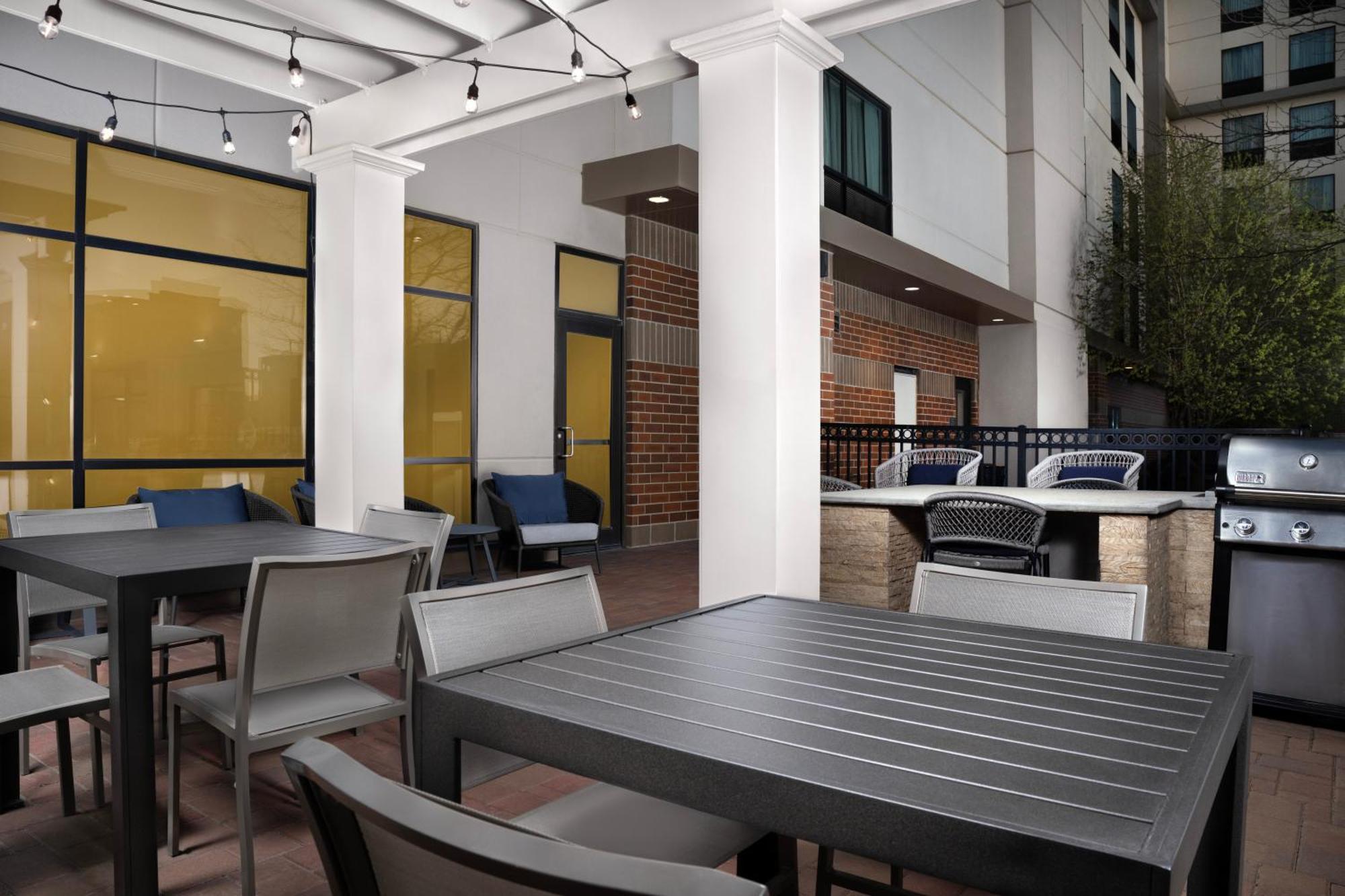 Homewood Suites By Hilton Omaha - Downtown Extérieur photo