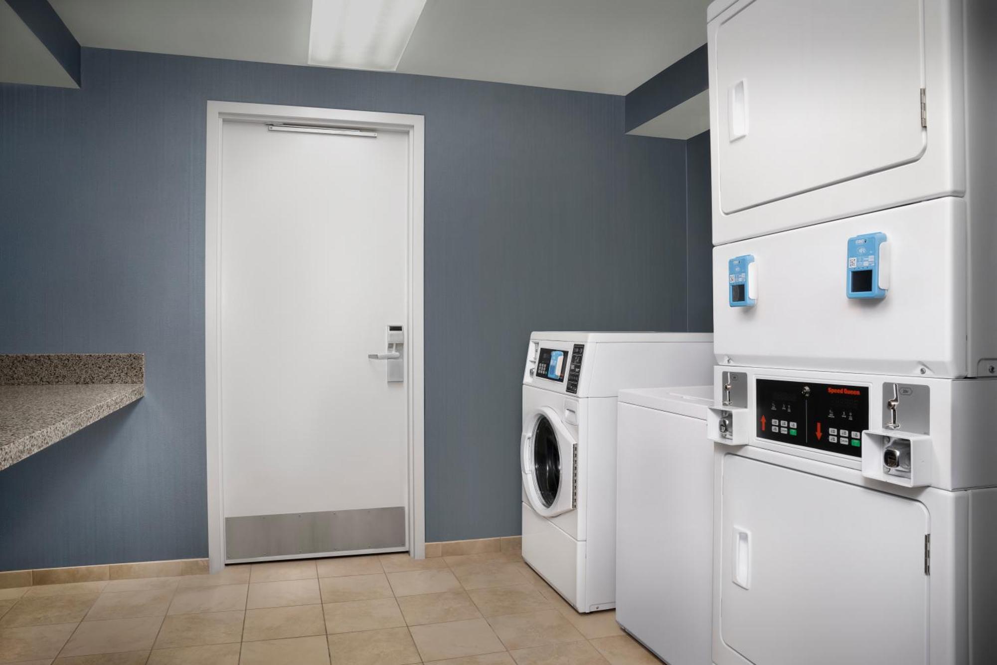 Homewood Suites By Hilton Omaha - Downtown Extérieur photo