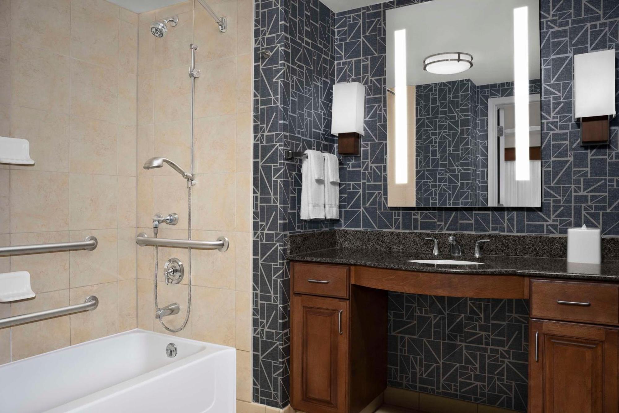 Homewood Suites By Hilton Omaha - Downtown Extérieur photo